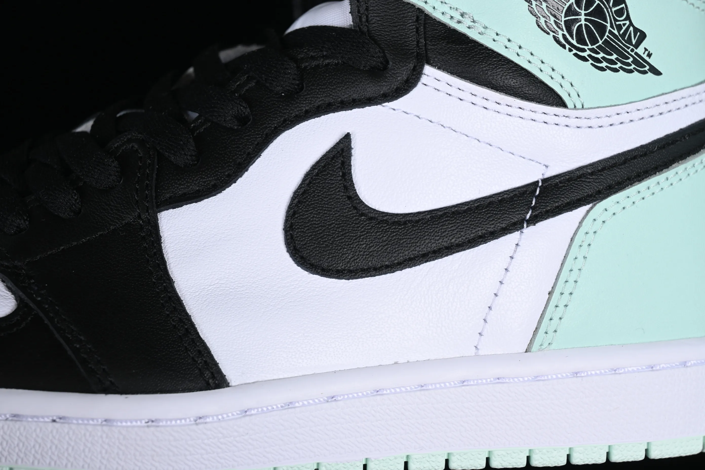 All categories Air Jordan Jordan series basketball shoes Air Jordan 1 High GX foreign trade version Air Jordan 1 Retro High OG "lgloo" AJ1 Joe 1 mint green 861428-100